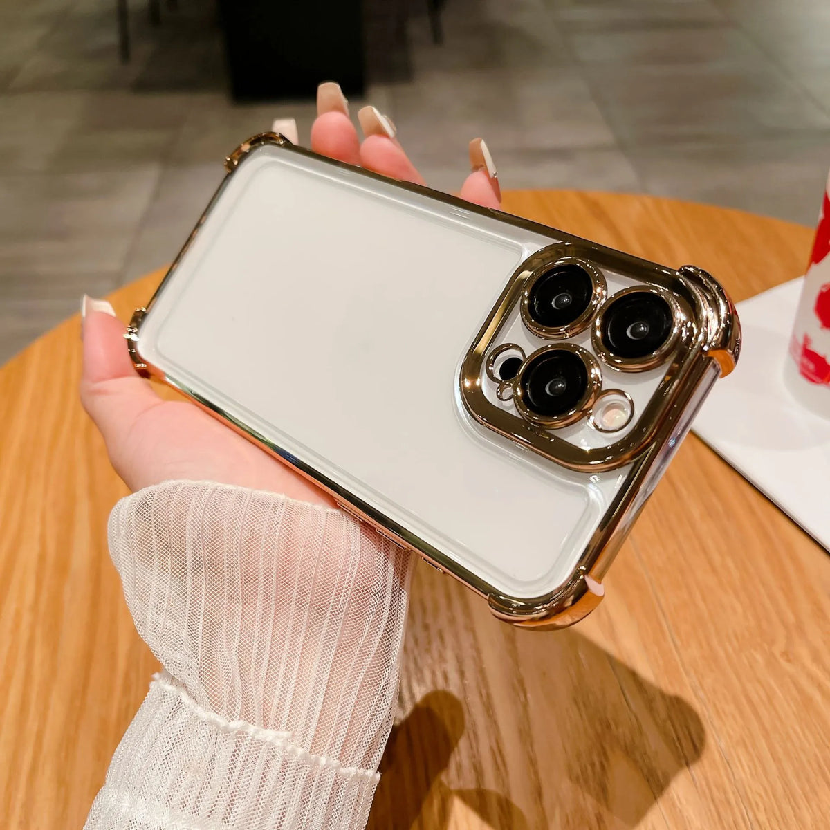 Electroplated Hard Acrylic Clear Shockproof Phone Case for iPhone